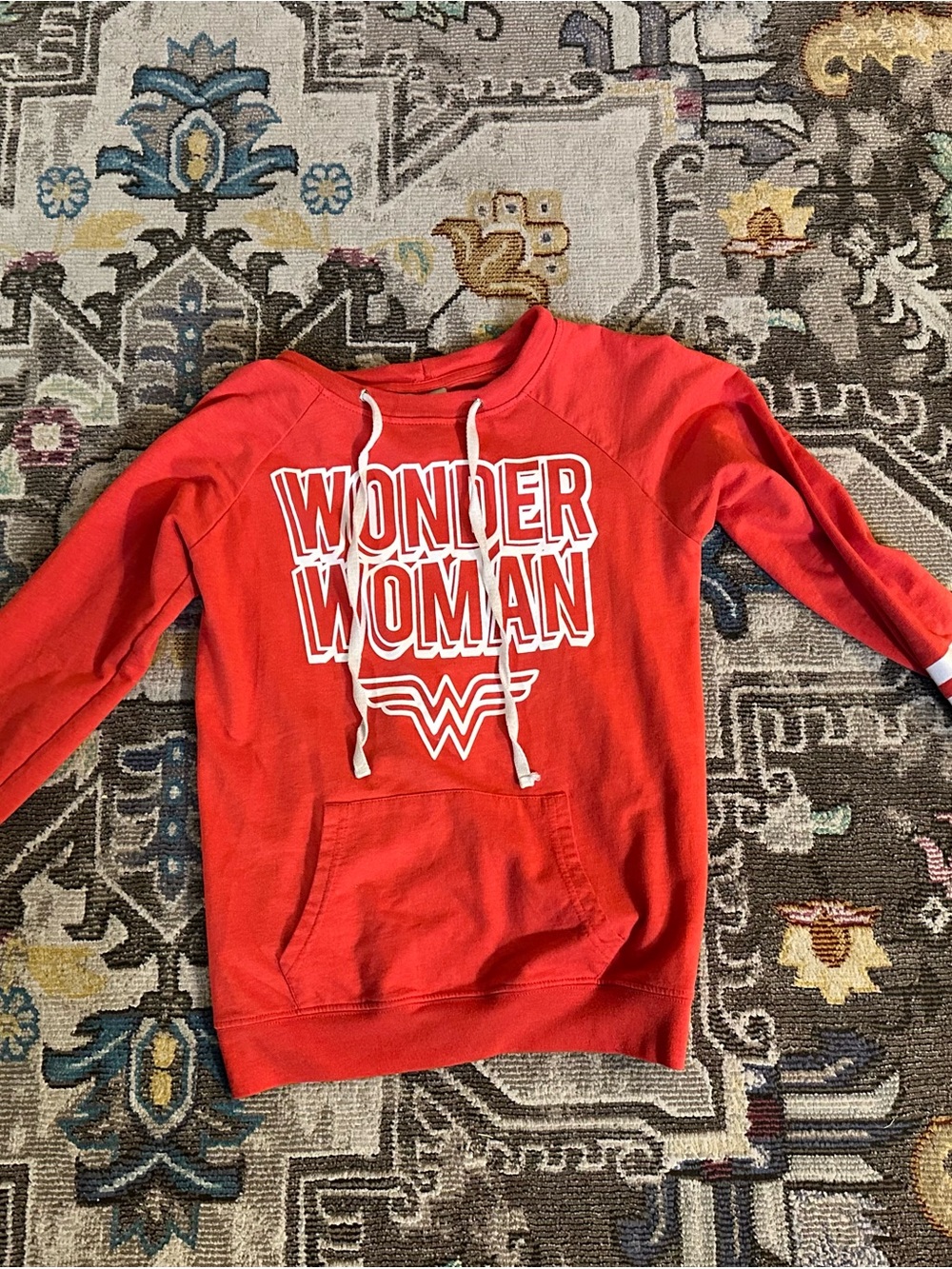 DC Comics Originals Wonder Woman Red Pullover Hoodie Size S